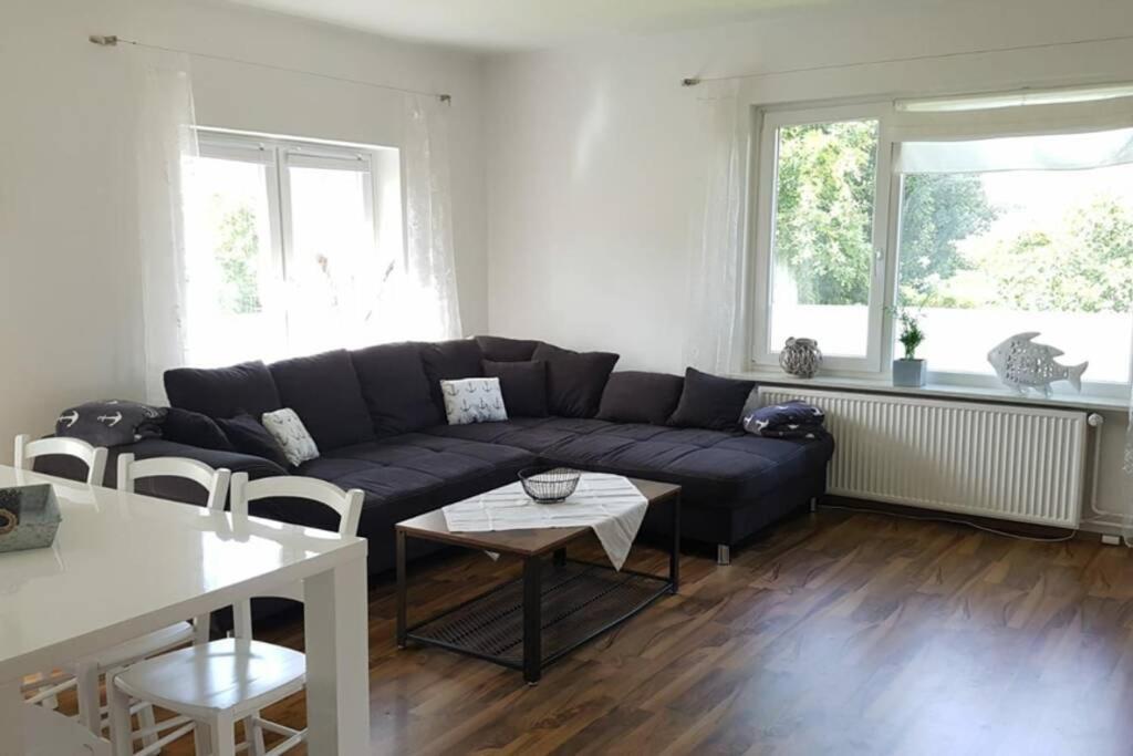 Gemuetliche Haushaelfte Mit Garten Und Terrasse Flensburg Exterior photo