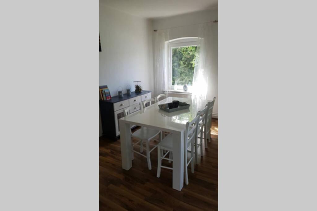 Gemuetliche Haushaelfte Mit Garten Und Terrasse Flensburg Exterior photo